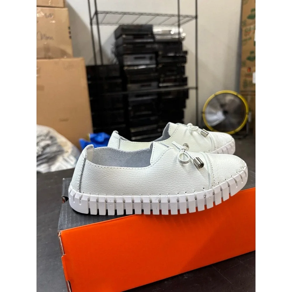 Bernie Mev TWK50 white size 31 / us 13 kids